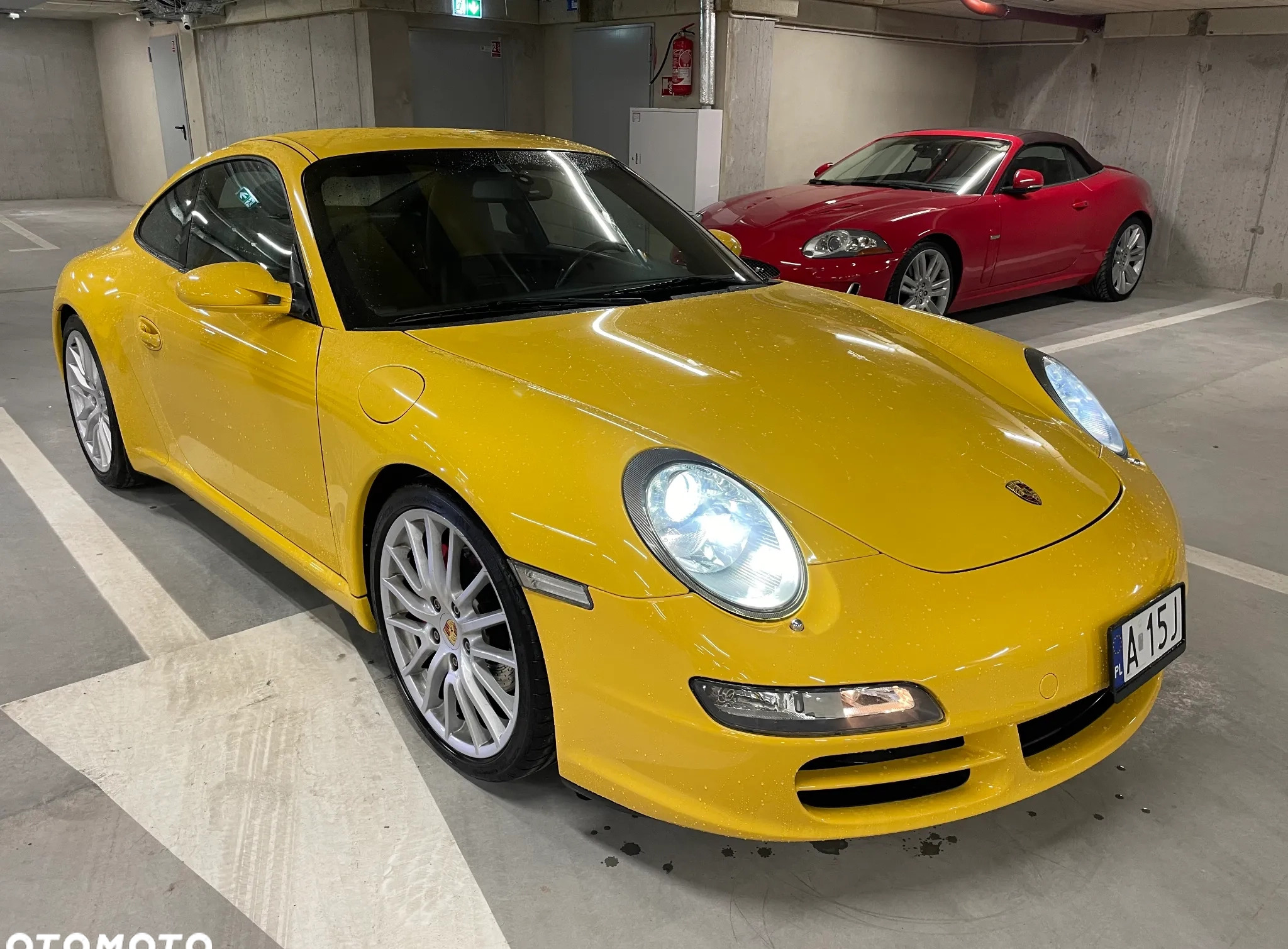 Porsche 911 cena 209000 przebieg: 93000, rok produkcji 2005 z Warszawa małe 781